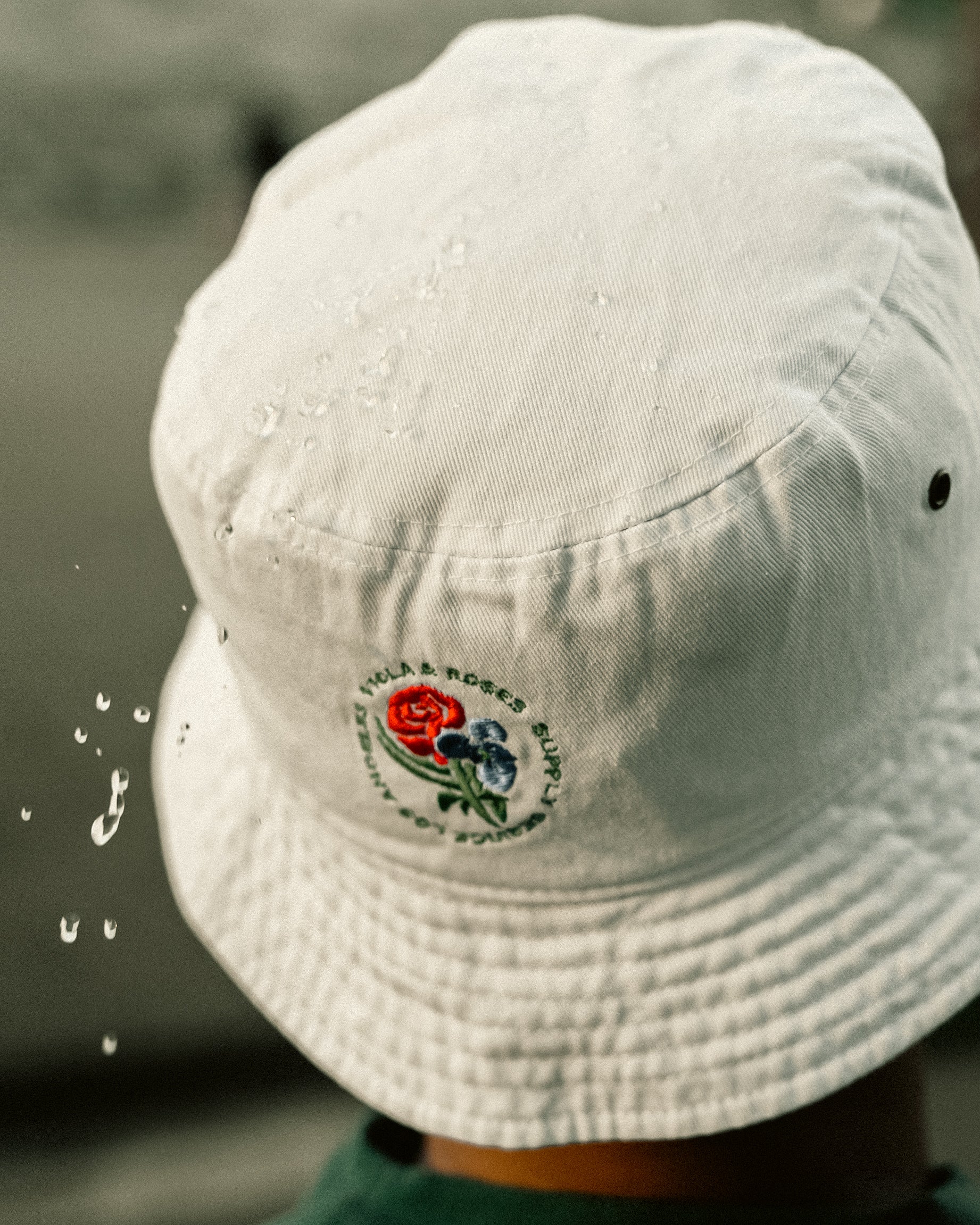 Circle core logo Embroidery Bucket Hat – VIOLA & ROSES（ヴィオラ